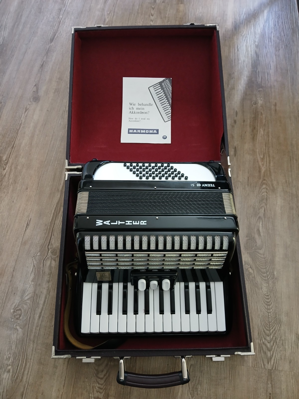 s-l16005636